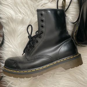 Doc  Martens 1460 - Size 7